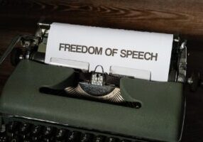 freedom-of-speech-7239366_1280